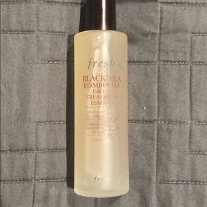 Fresh Black Tea Facial Treatment Essence